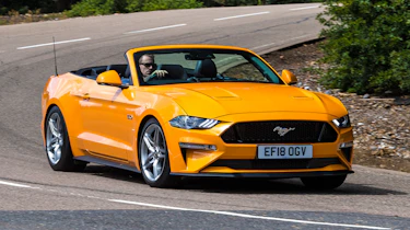 Ford Mustang Convertible - front