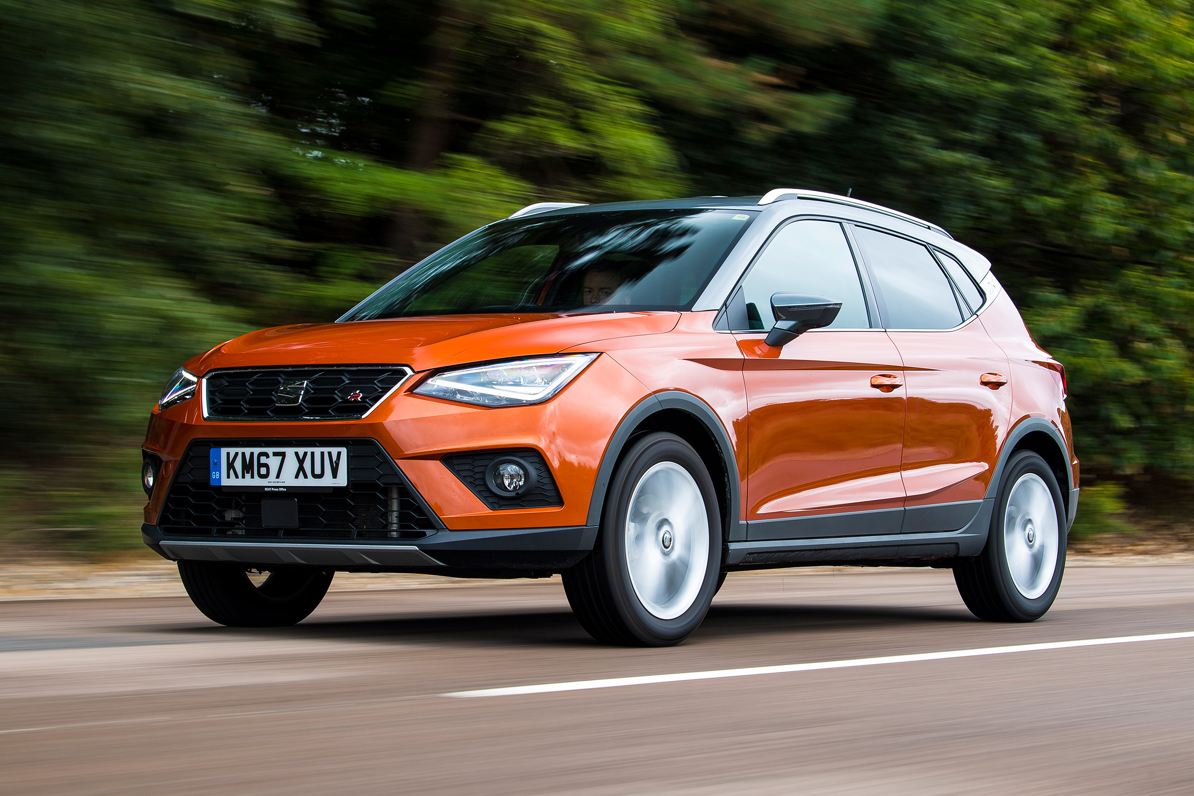 SEAT Arona FR - front