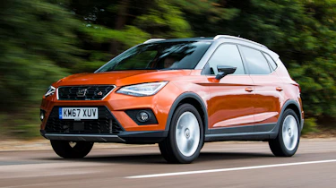 SEAT Arona FR - front