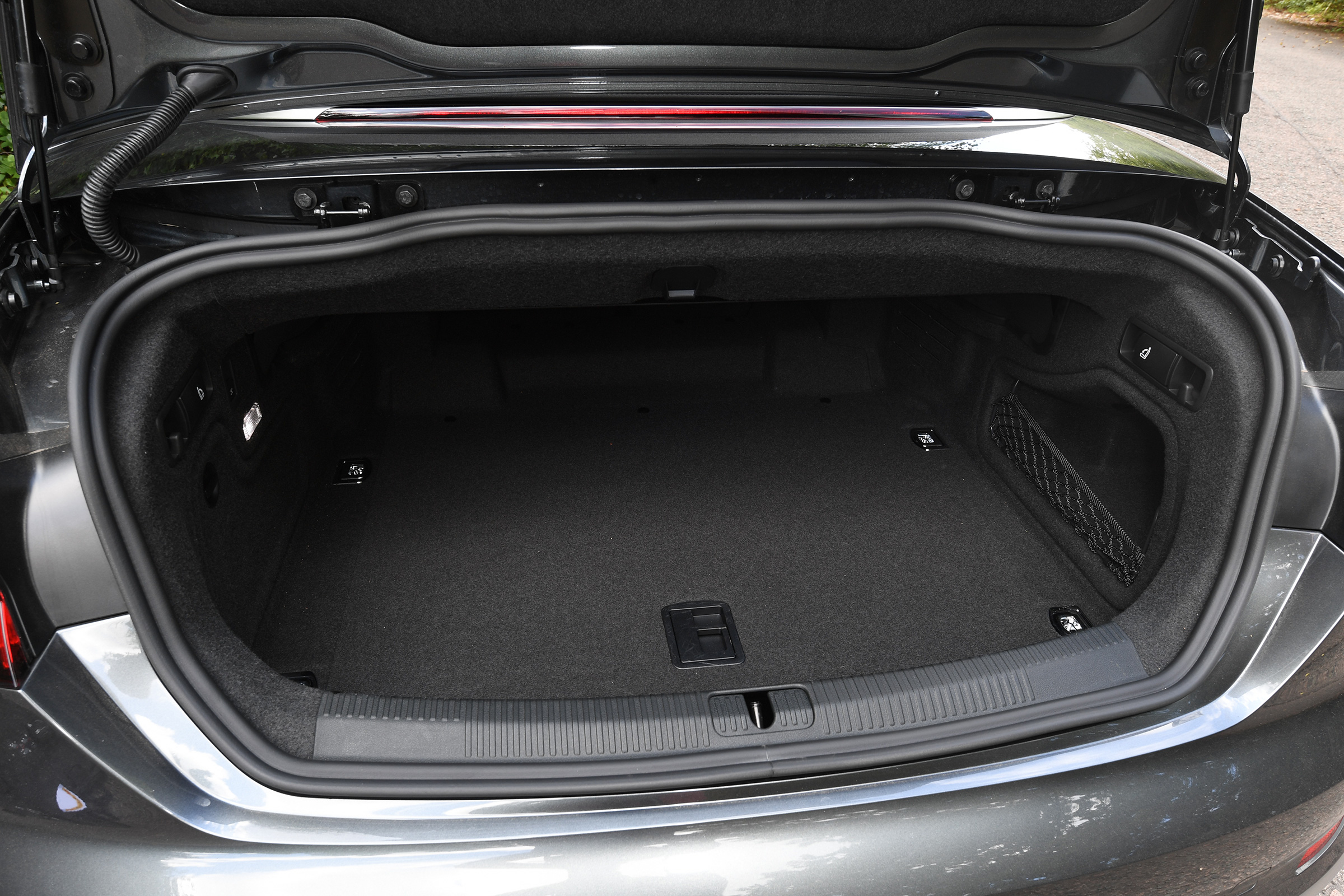 Audi S5 Cabriolet - boot