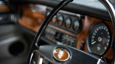 Jaguar XJ12 S1 Vanden Plas interior