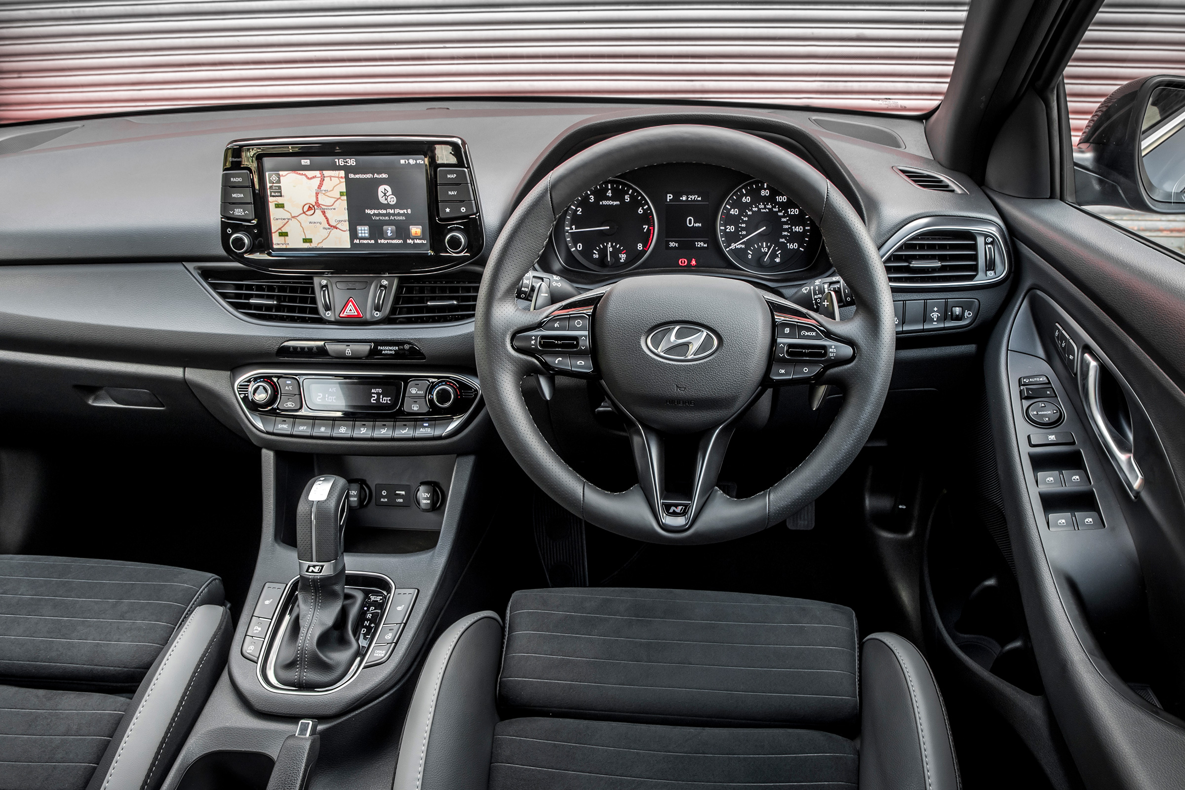 Hyundai i30 N-Line - interior