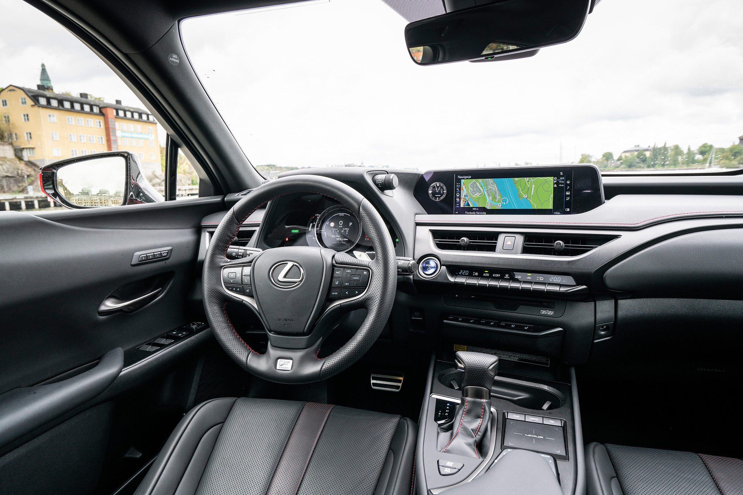 Lexus UX - interior