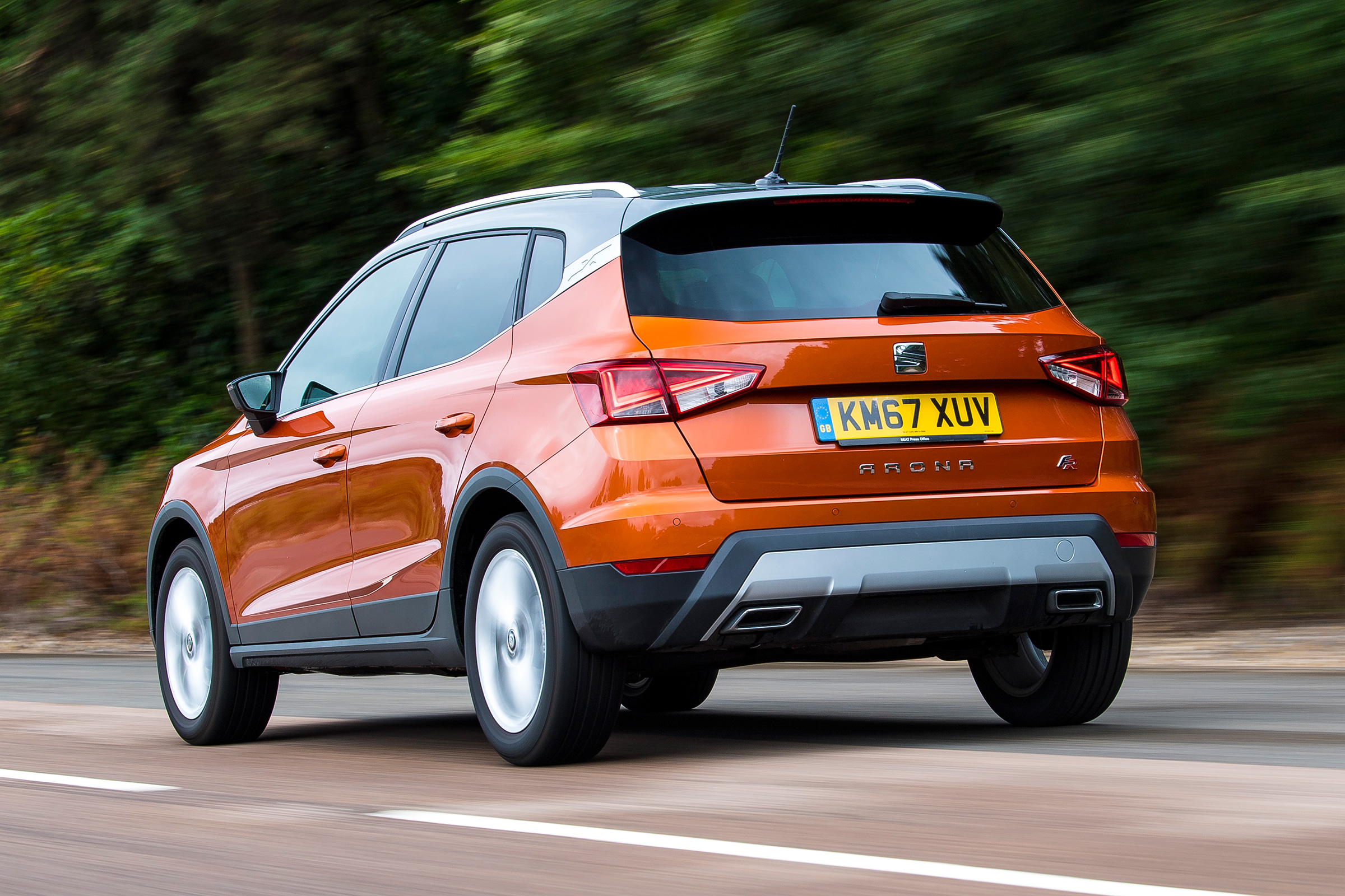 SEAT Arona FR - rear