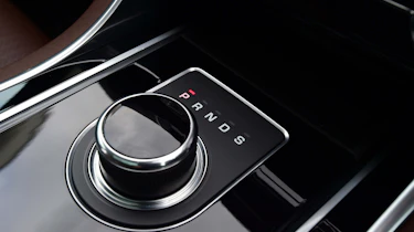 Jaguar XE - Gear Selector