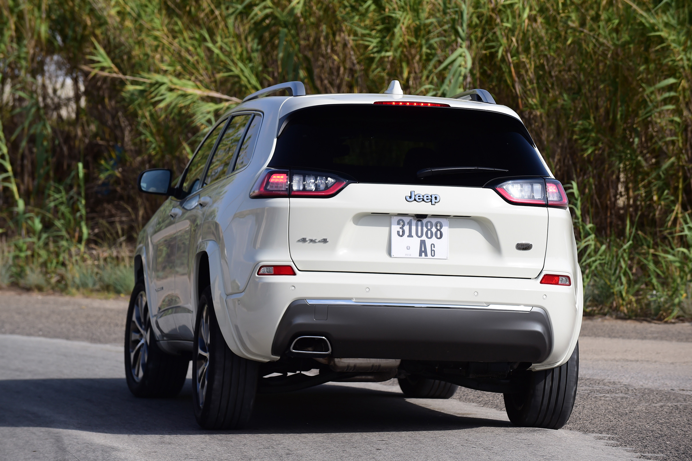 Jeep Cherokee - rear
