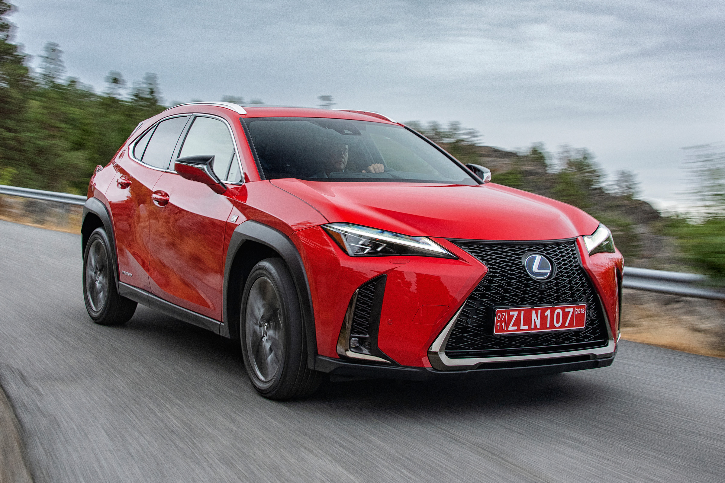 Lexus UX - front
