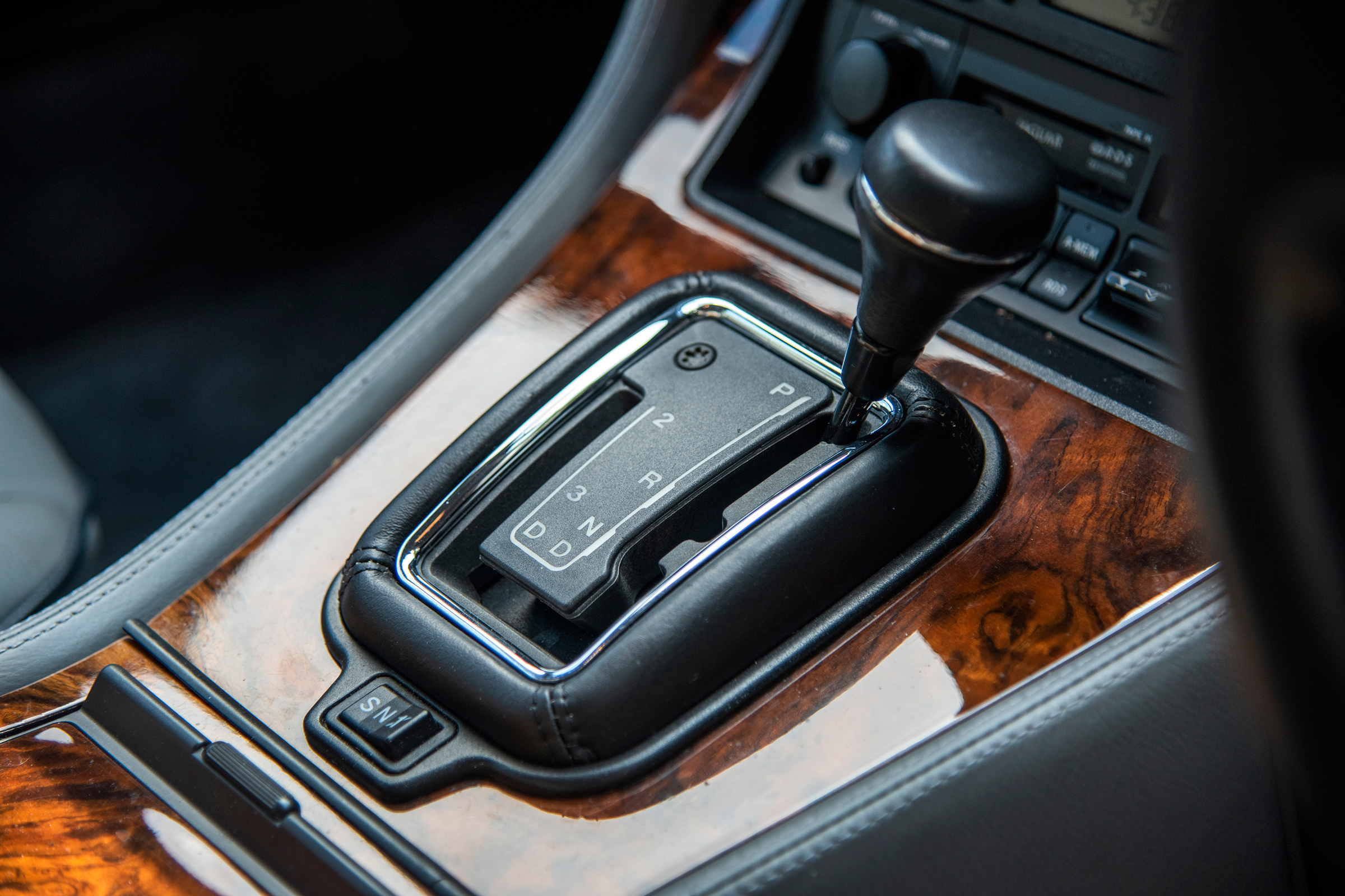 Jaguar XJ40 XJ6 Sovereign transmission