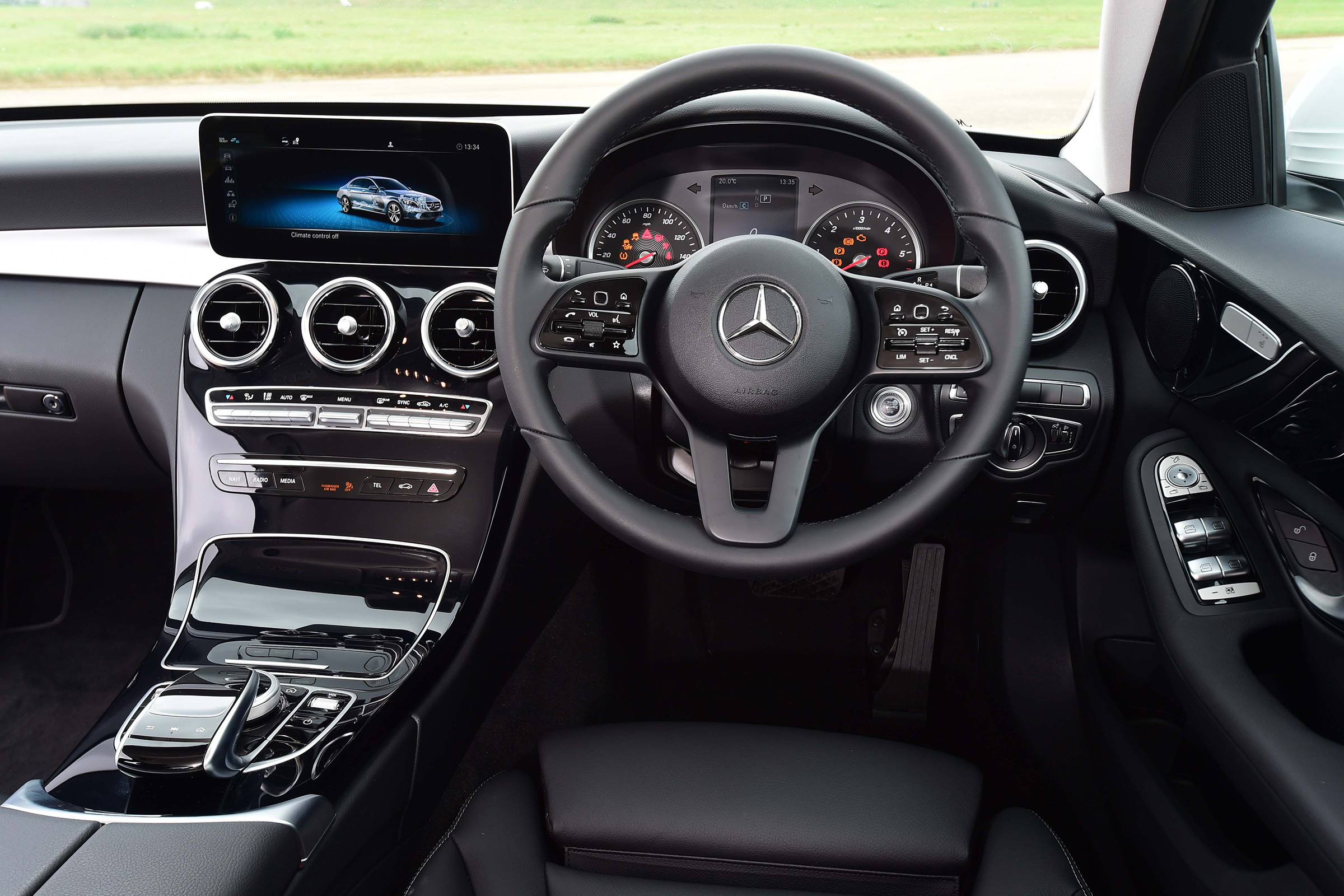 Mercedes C-Class -Interior