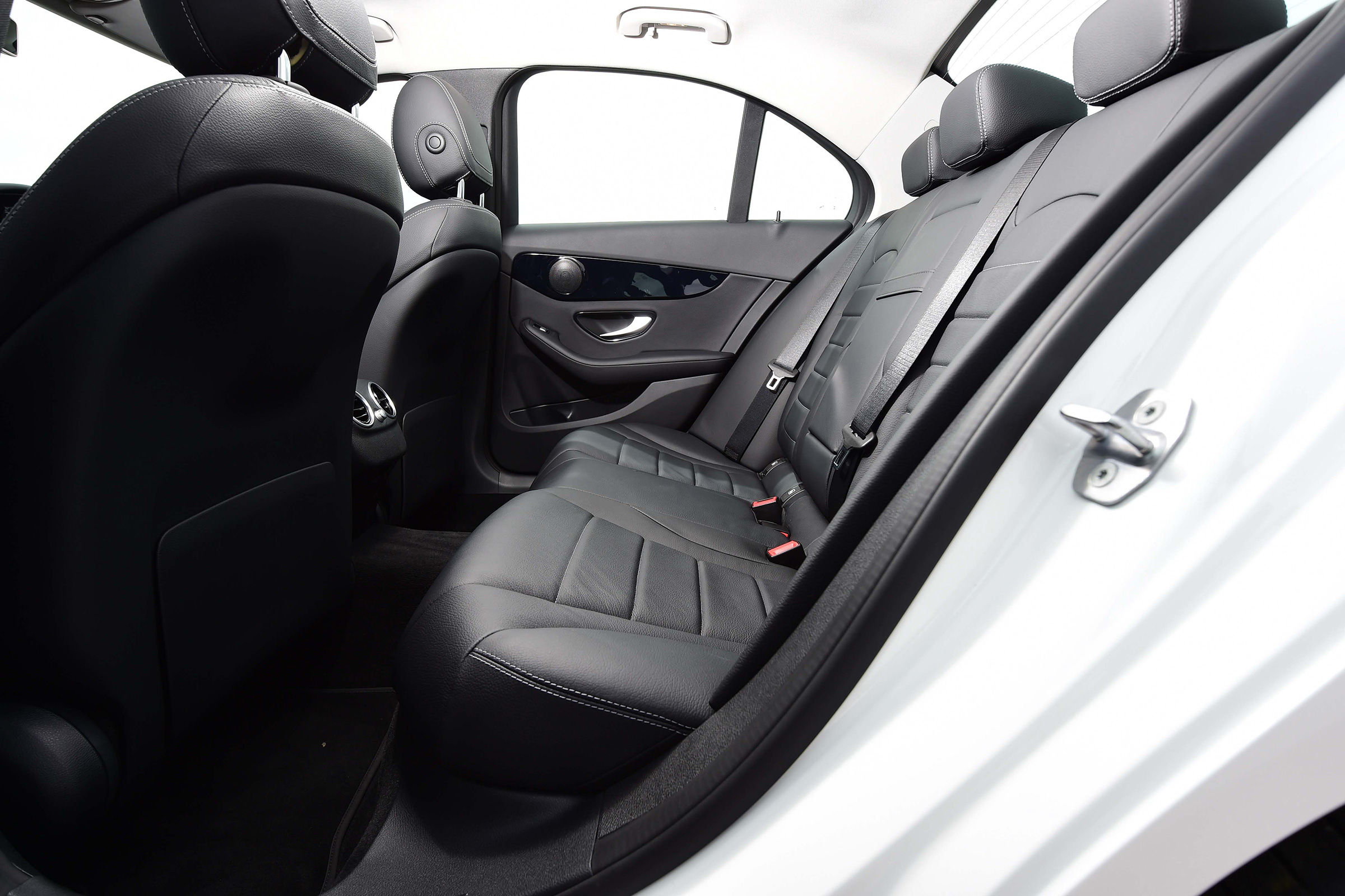 Mercedes C-Class -Rear Seats