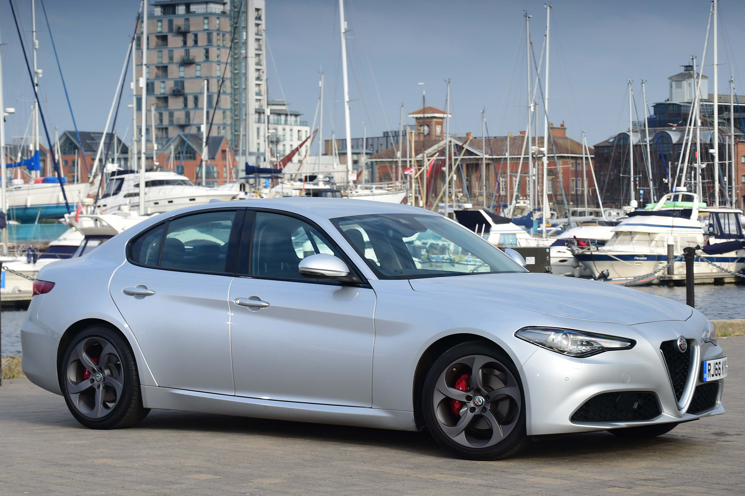 Alfa Romeo Giulia - Front Still