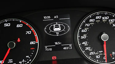 SEAT Arona FR - speedo