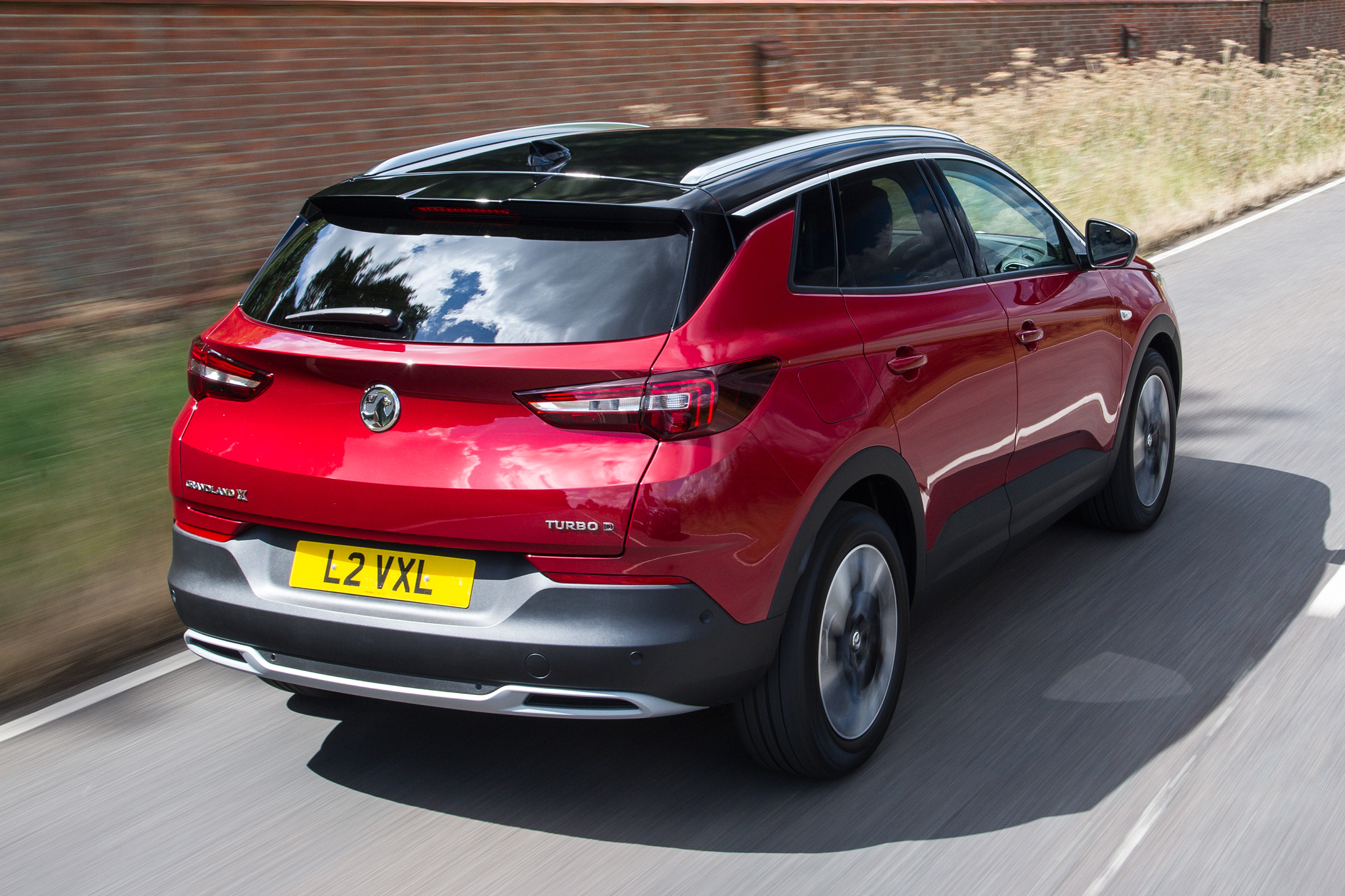 Vauxhall Grandland X - rear