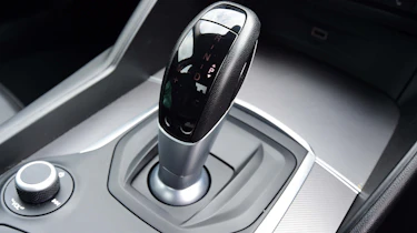 Alfa Romeo Giulia - Gearstick