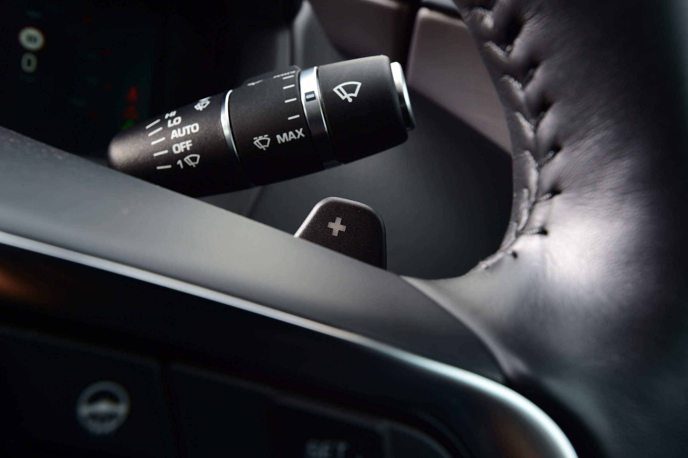 Jaguar XE - Paddleshifters