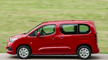 Vauxhall Combo Life - profile