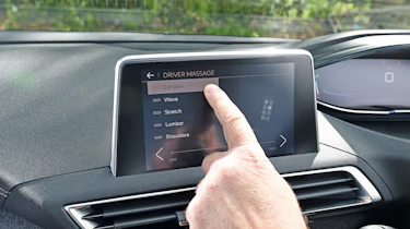 Peugeot 5008 GT Line - infotainment