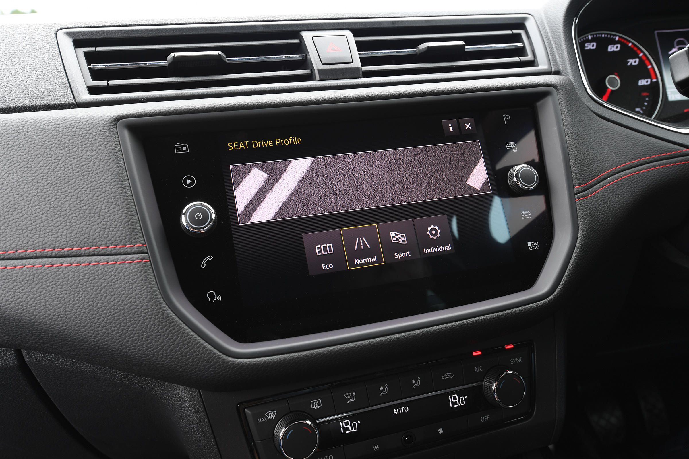 SEAT Arona FR - infotainment