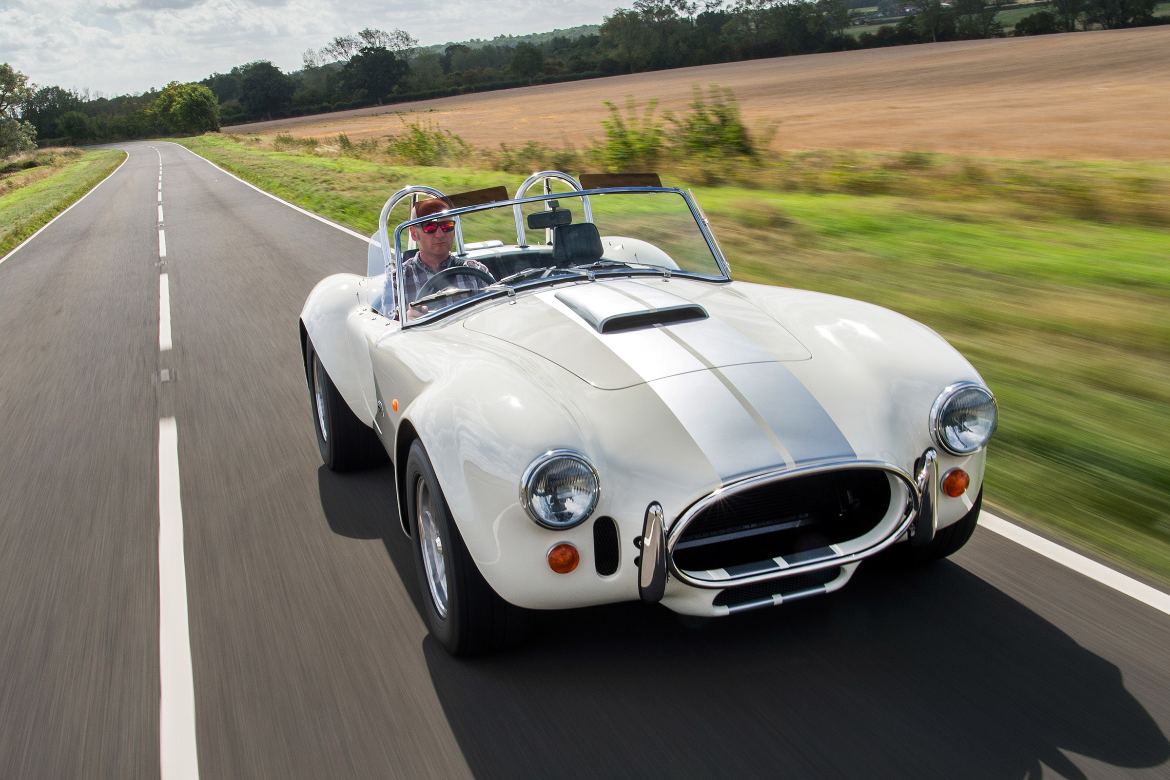 AC Cobra 378 - front action
