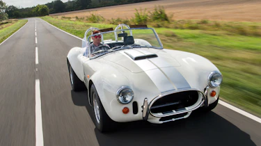 AC Cobra 378 - front action
