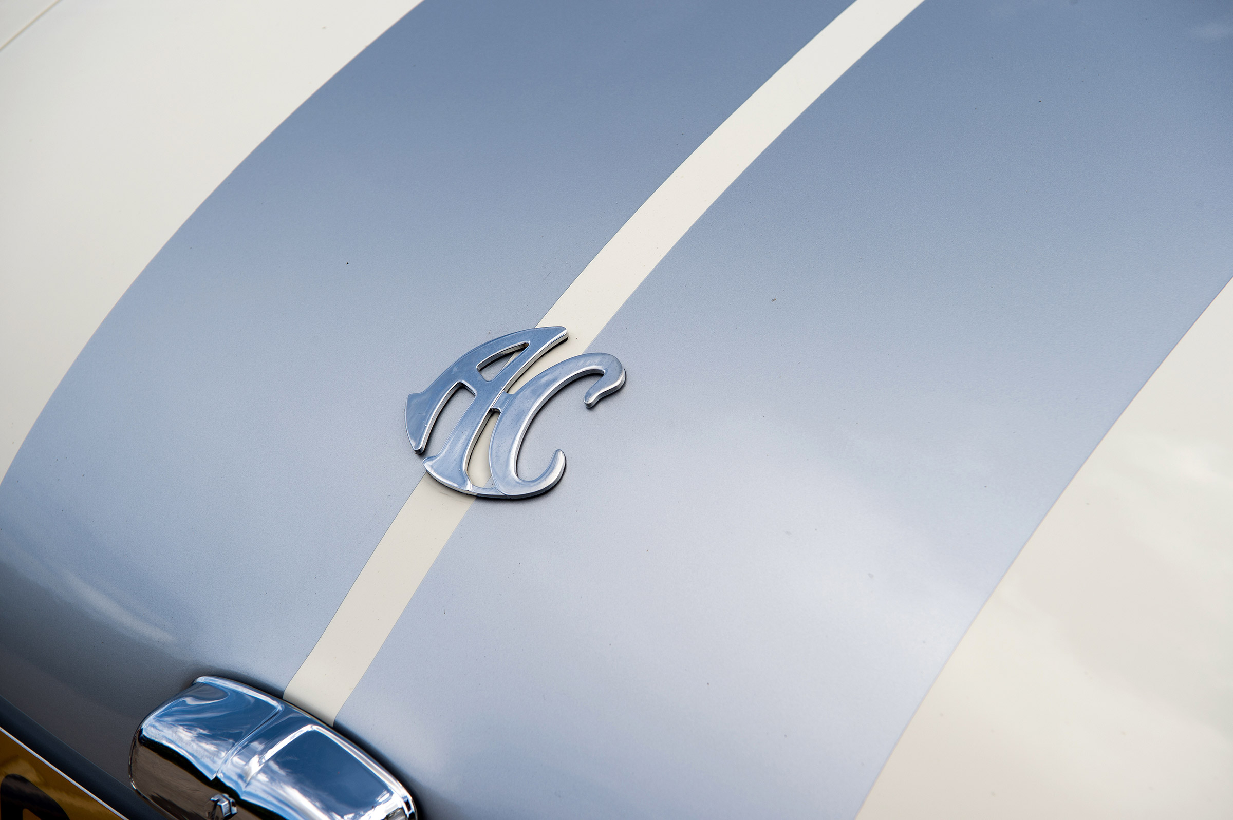 AC Cobra 378 - AC badge