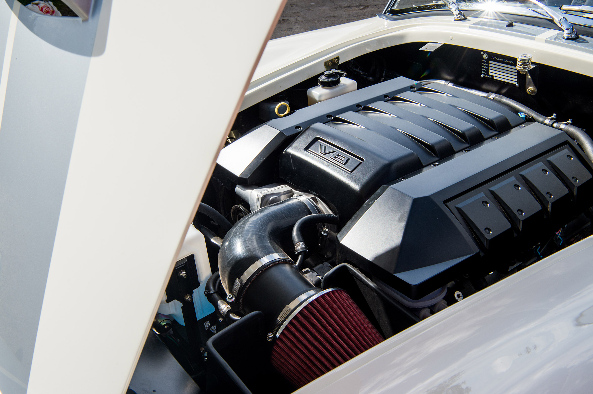 AC Cobra 378 - engine