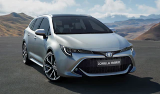Toyota Corolla Touring Sports estate – front