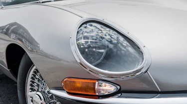 Jaguar E-Type Zero - front light