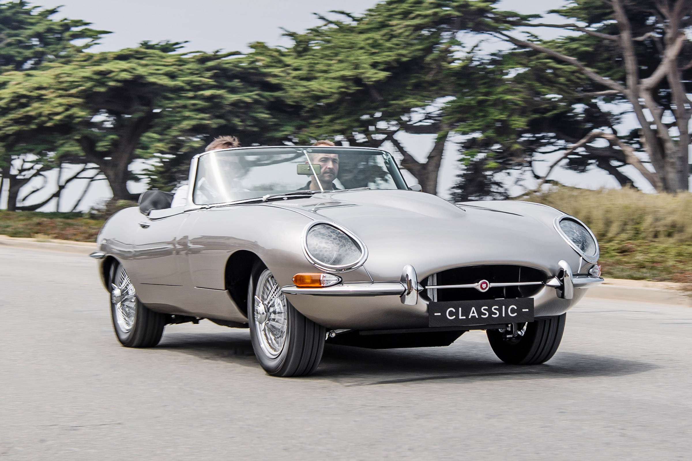 Jaguar E-Type Zero - front tracking