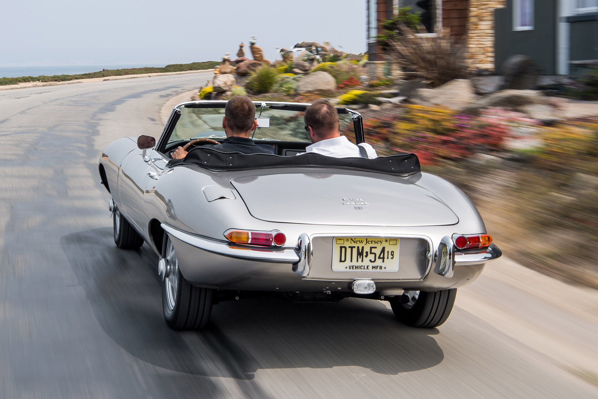 Jaguar E-Type Zero - rear