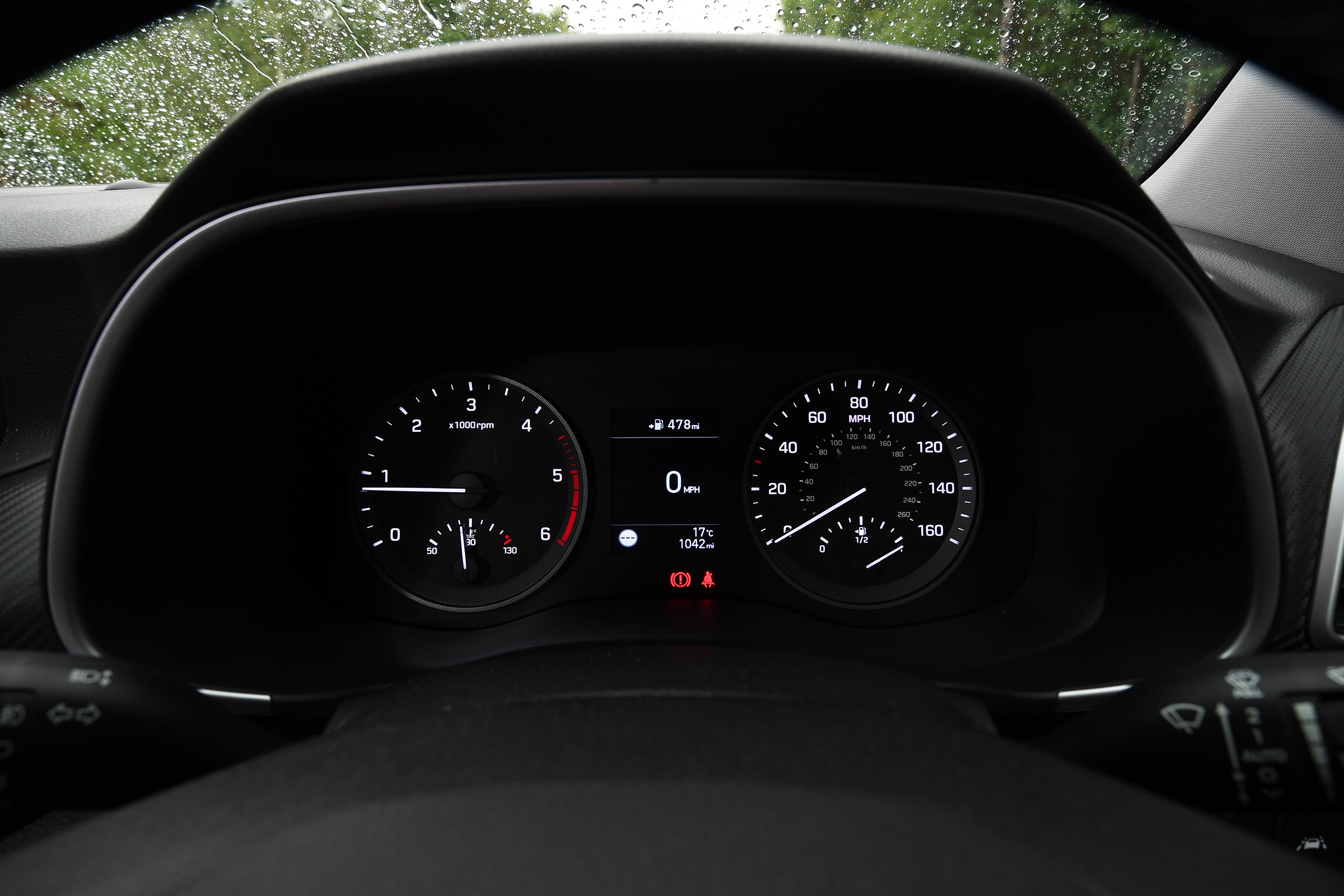 Hyundai Tucson - instruments