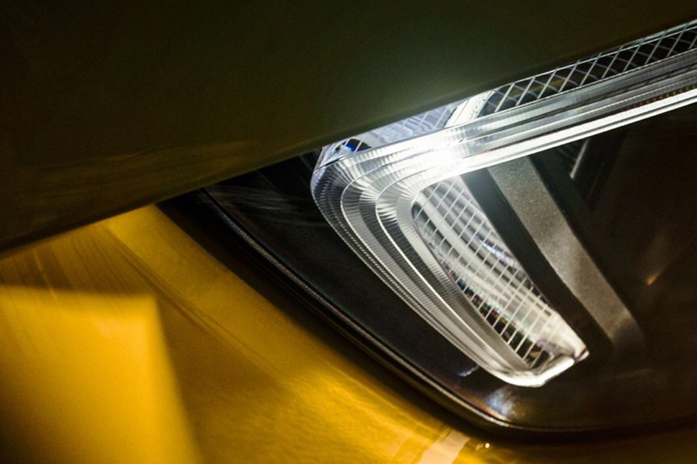 Mercedes-AMG A 35 - light teaser
