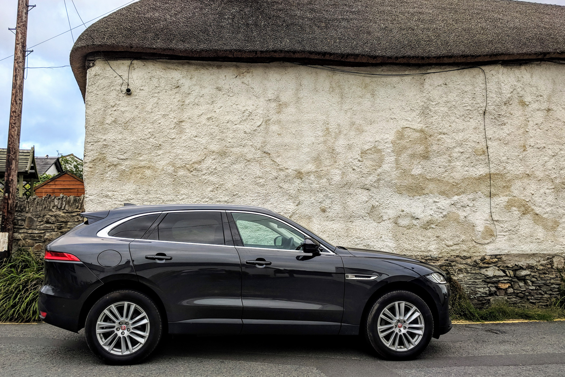 Jaguar F-Pace Portfolio side