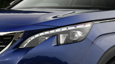 Peugeot 3008 - headlight