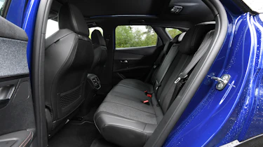 Peugeot 3008 - rear seats