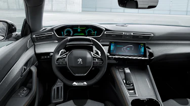Peugeot 508 hybrid dashboard