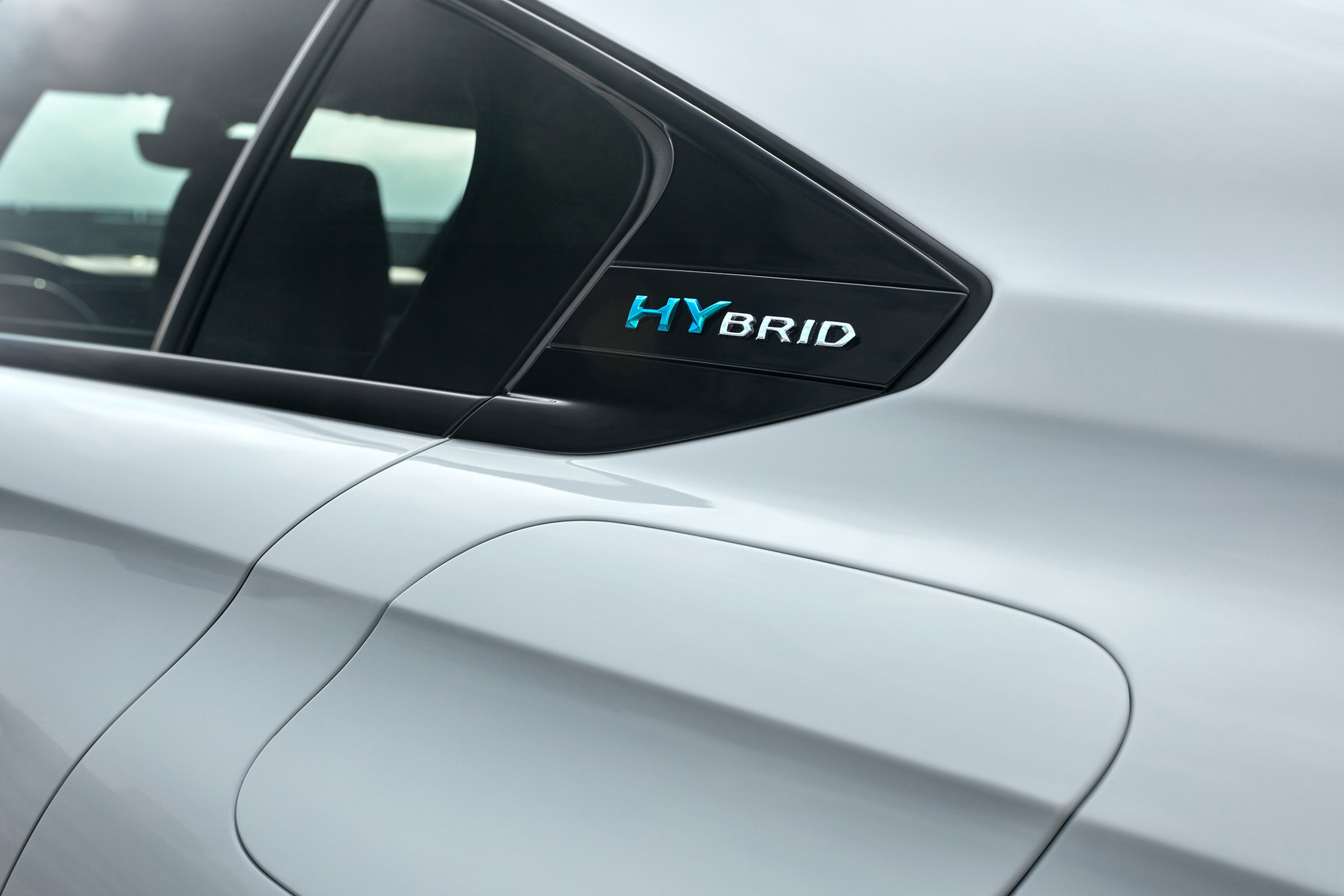peugeot 508 hybrid plug