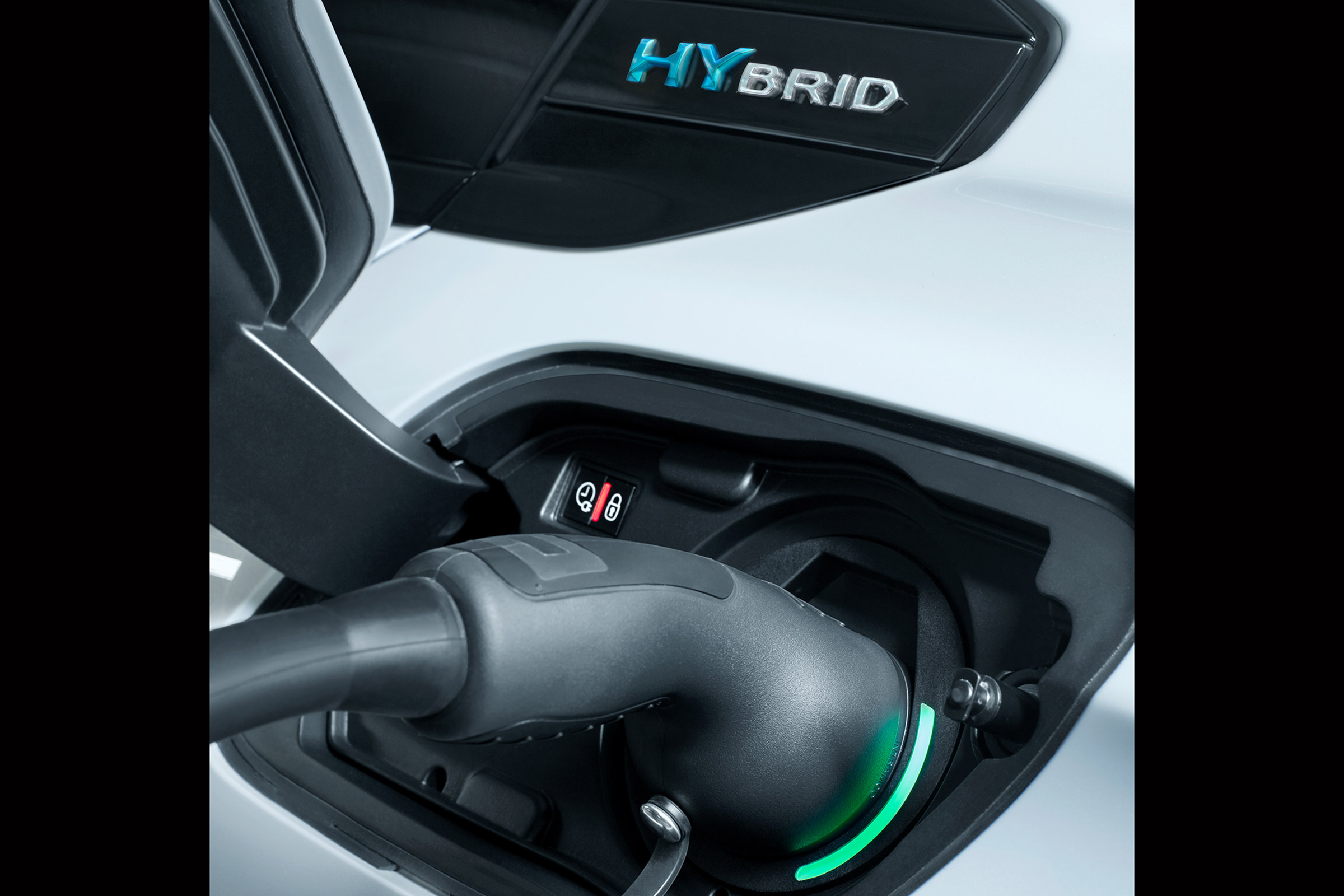 peugeot 508 hybrid plug