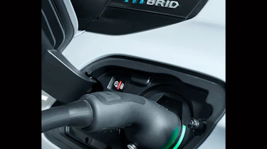 peugeot 508 hybrid plug