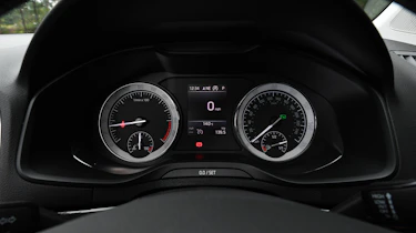 Skoda Karoq - instruments