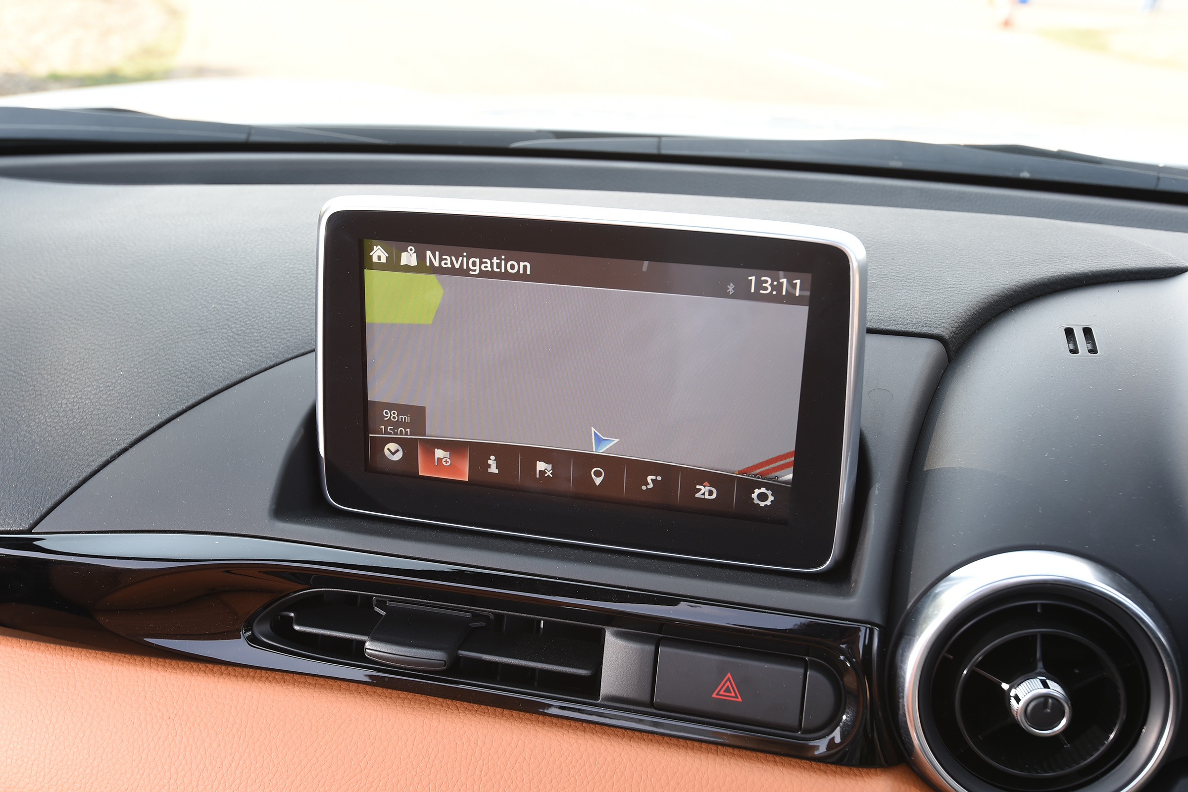 Fiat 124 Spider Navigation