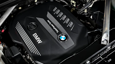 BMW X5 - Engine