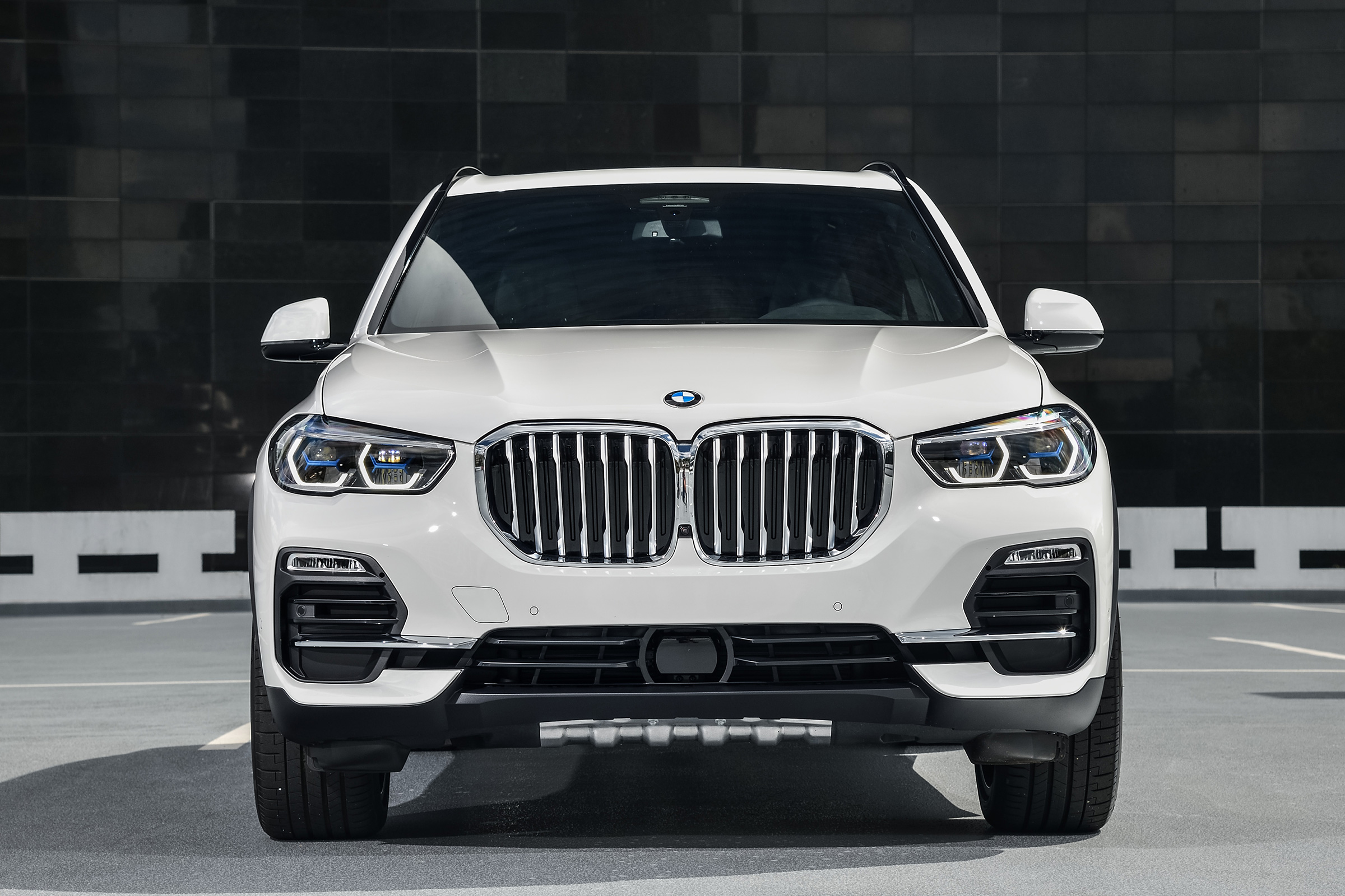 BMW X5 - Front