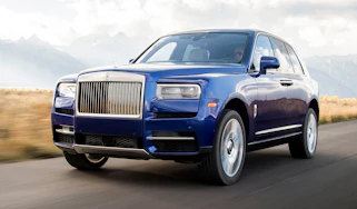 Rolls-Royce Cullinan - front