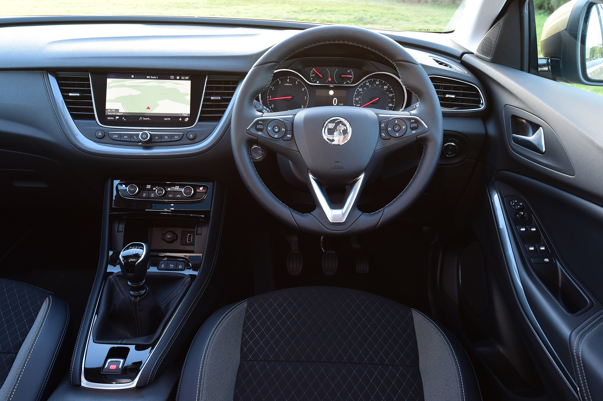 Vauxhall Grandland X - dash
