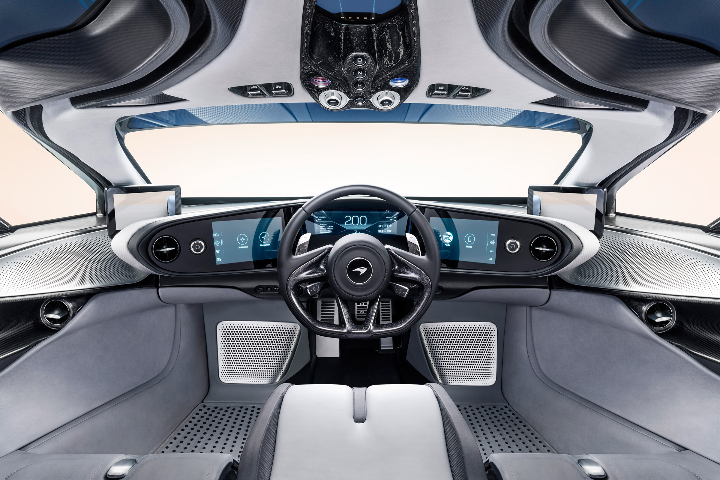 McLaren Speedtail - cabin