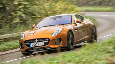 Jaguar F-Type P380 - front action