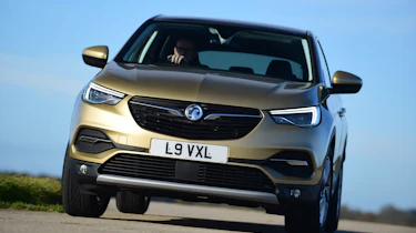 Vauxhall Grandland X - front cornering
