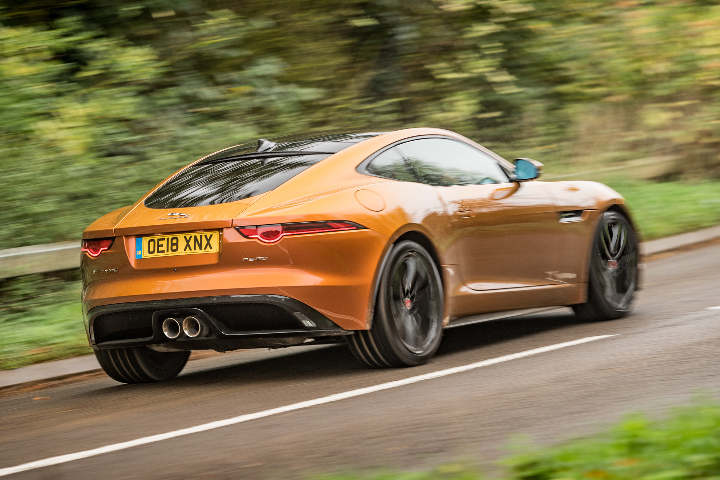 Jaguar F-Type P380 - rear action