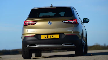 Vauxhall Grandland X - rear cornering